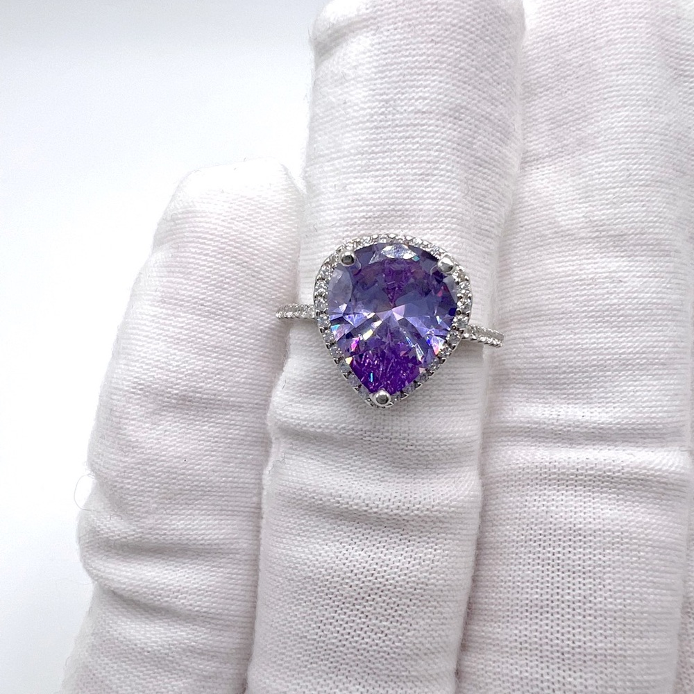 Sale $18 Firm! .925 Sterling Silver Lavender CZ Ring - Picture 7 of 14